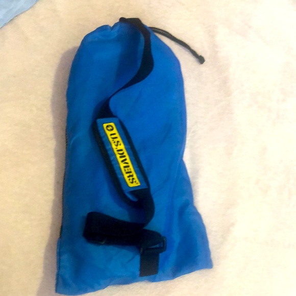 US Divers scuba & snorkeling fins with bag - Picture 6 of 9